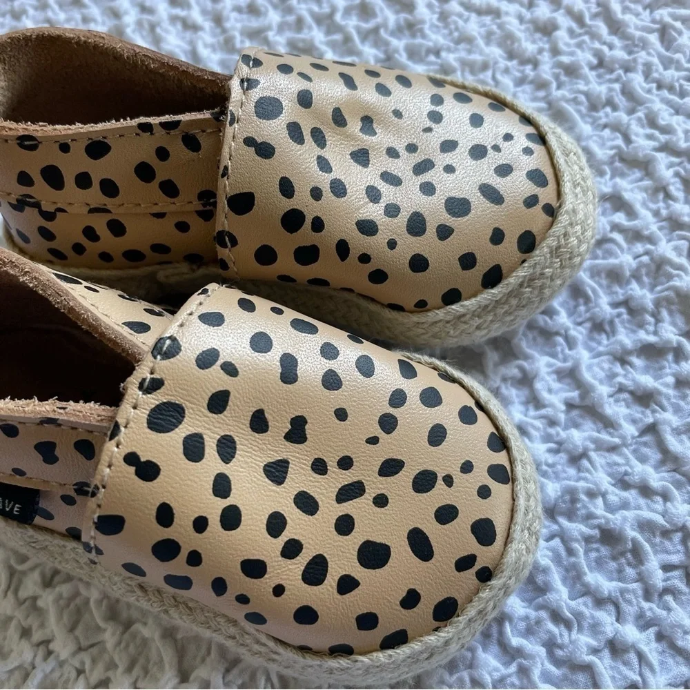 Pretty Brave Espadrilles Safari Spot Baby Shoe Size Small NWOT